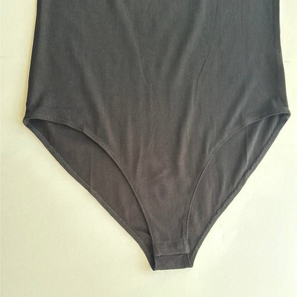 Black Deep V Neck Short Sleeve Tops Bodysuit for Women Clothing size medium - Picture 3 of 3